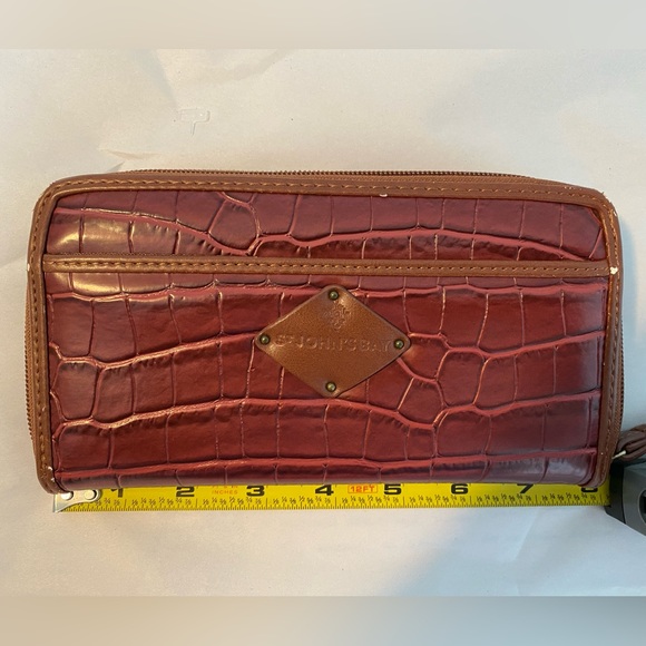 St. John’s Bay wristlet wallet. Croc leather. Gently used condition. - Picture 3 of 8